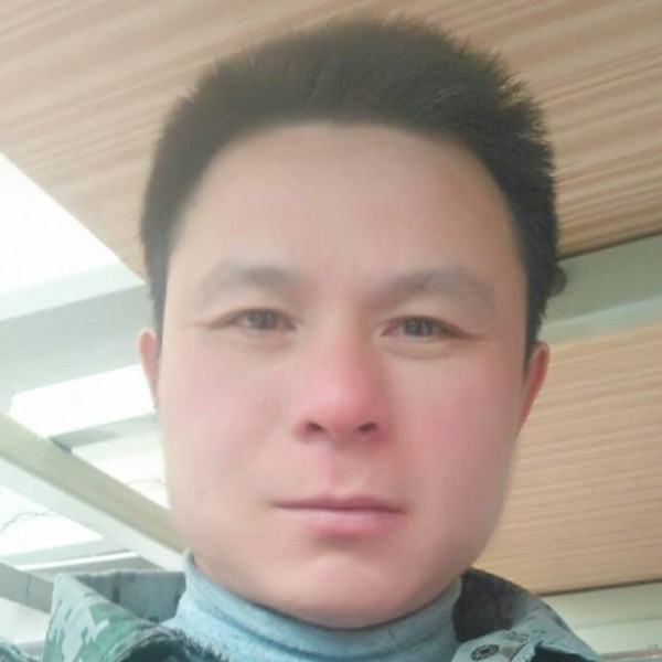 现代挽手花魂的照片