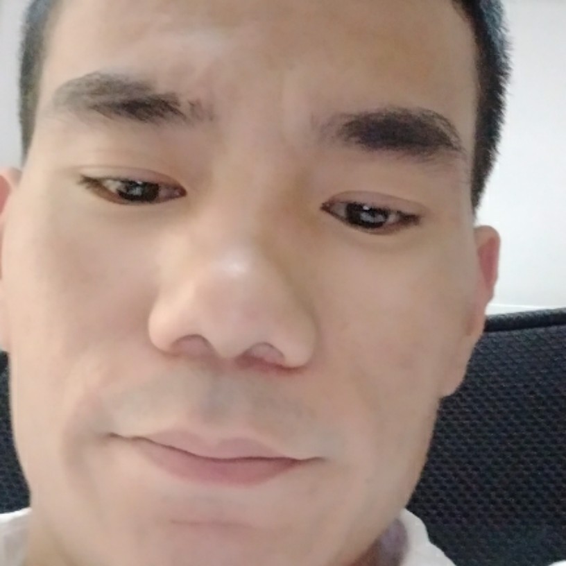唠叨等待面包的照片
