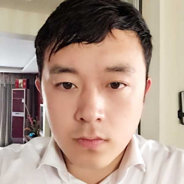 舞霓裳的照片