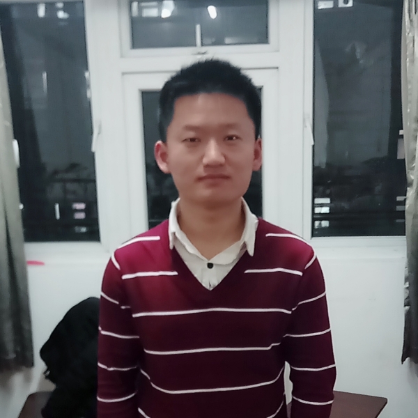 打招呼就要回奥的照片