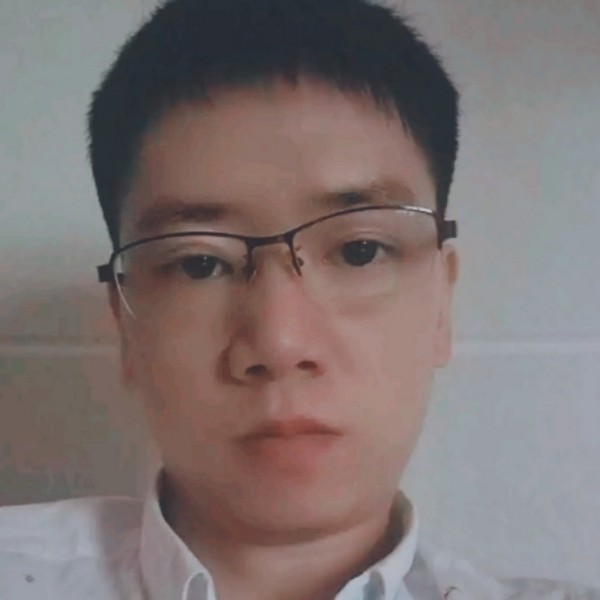 莫回首丶的照片