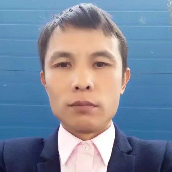 无辜向枕的照片