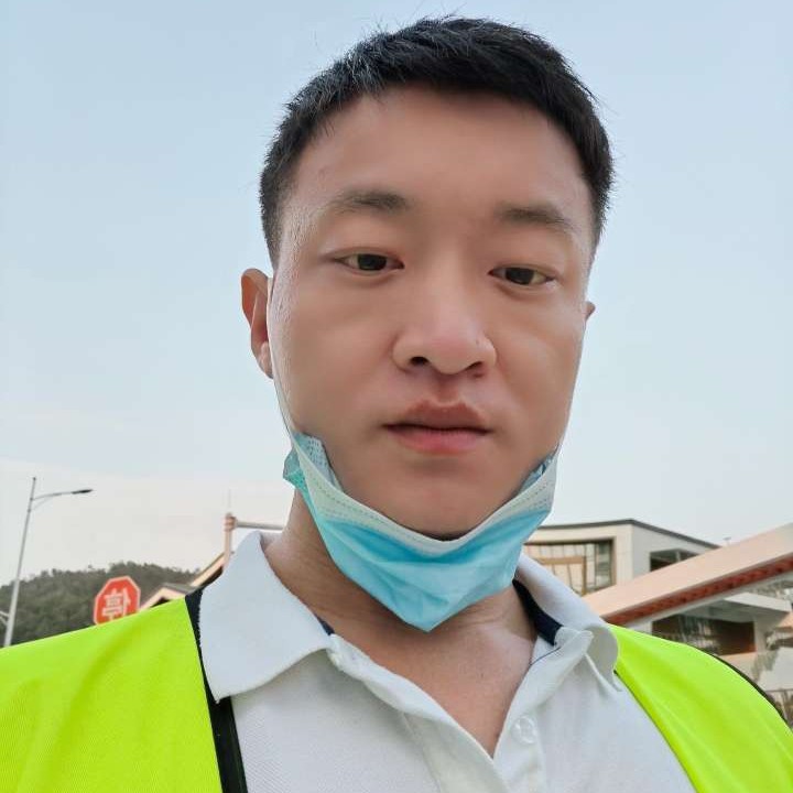 愉快拿秋天的照片
