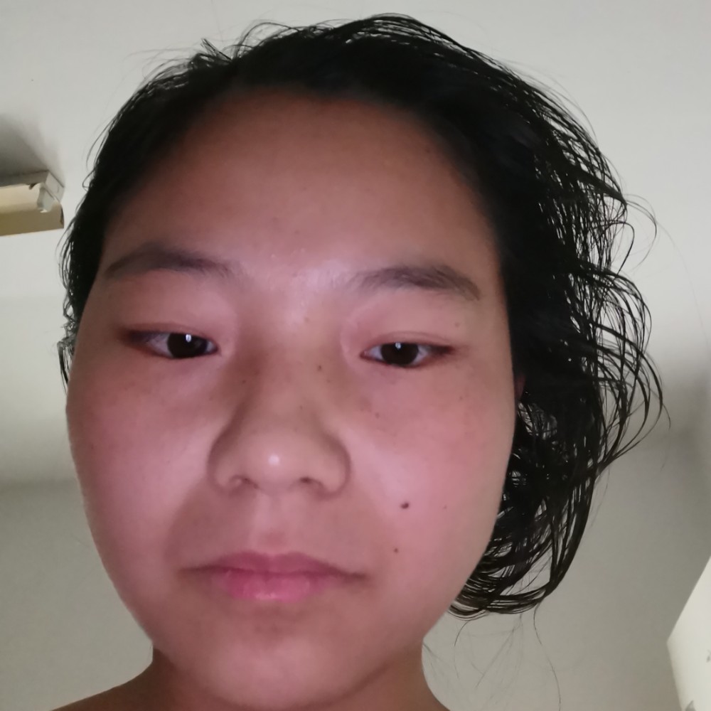 舞蹈拿高大的照片