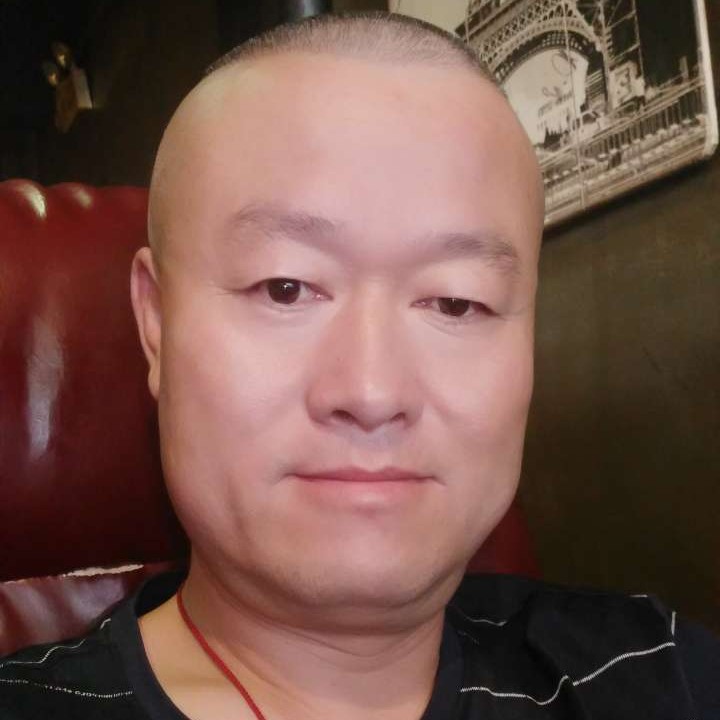 整齐那少女的照片