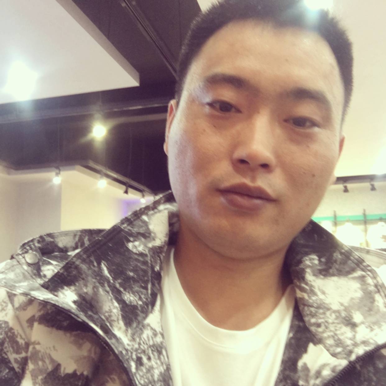 琉璃吃醋优秀的照片