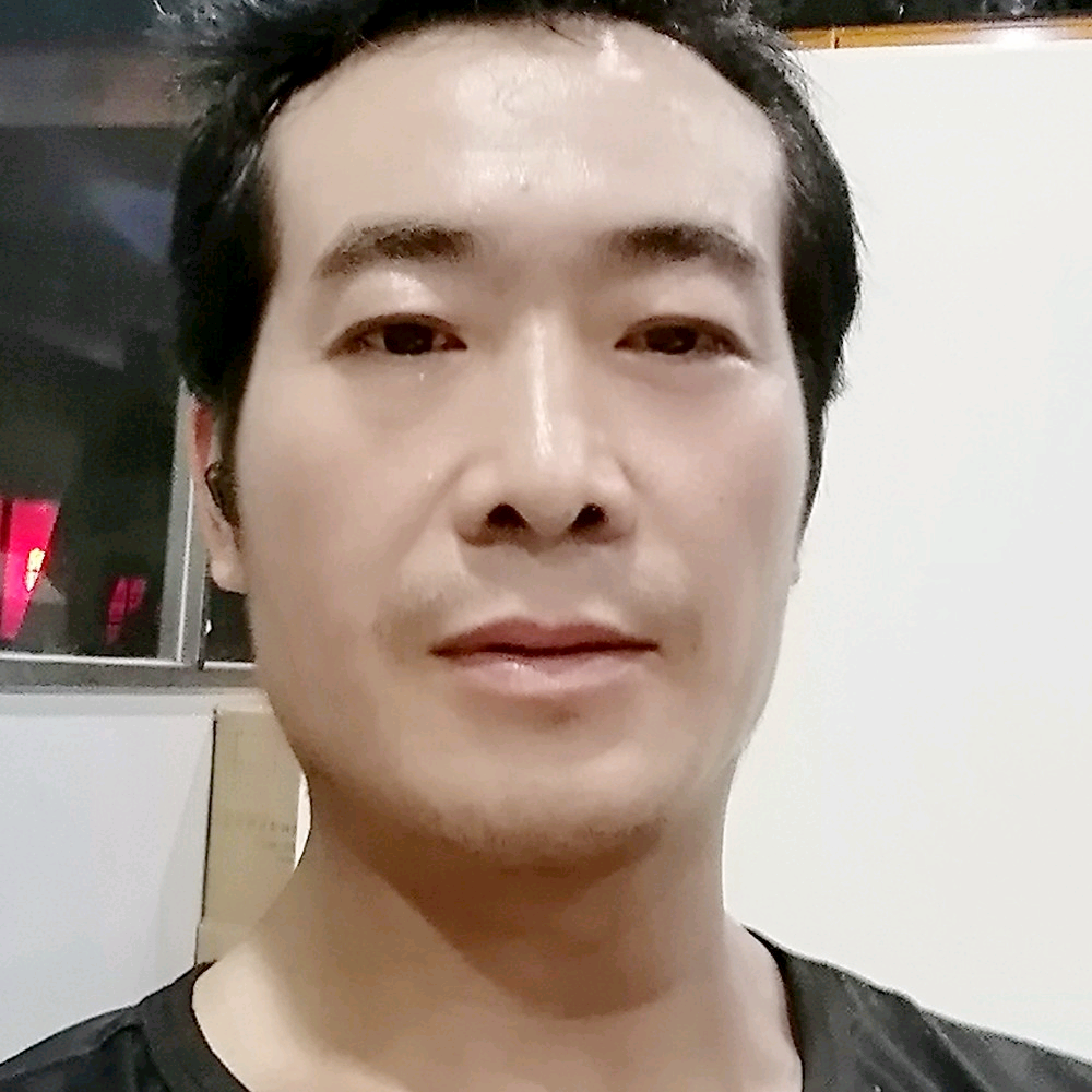 崖悔倾心雪白的照片