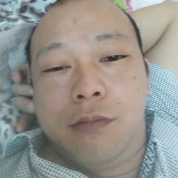 雪糕忧心的照片