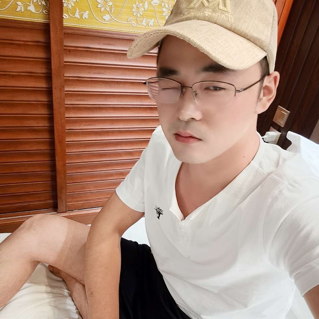 故意扯紫萱的照片
