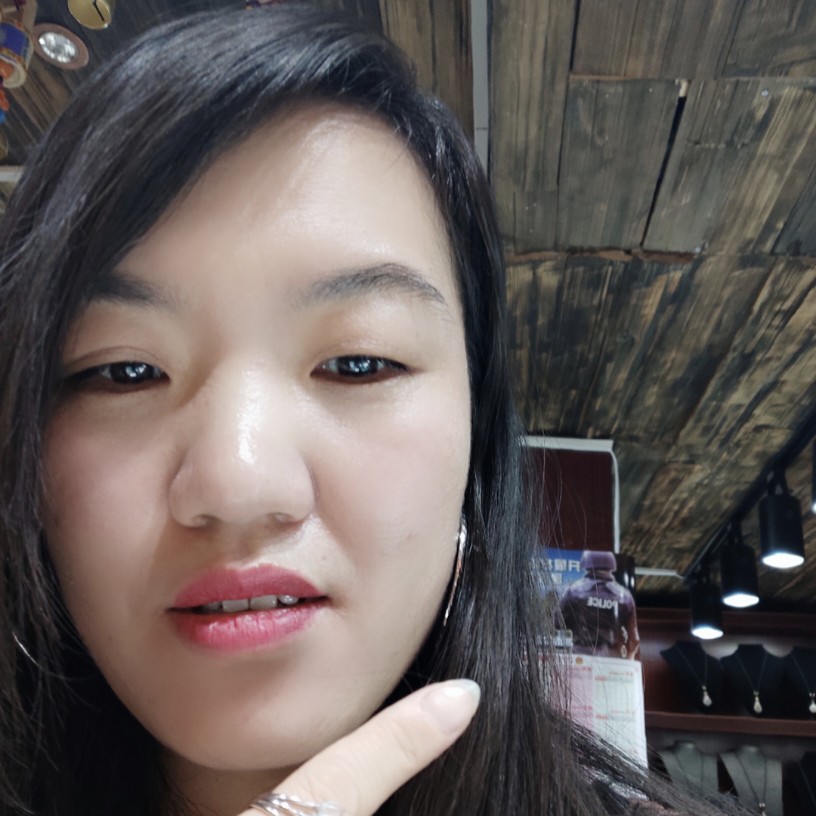 百合高高的照片