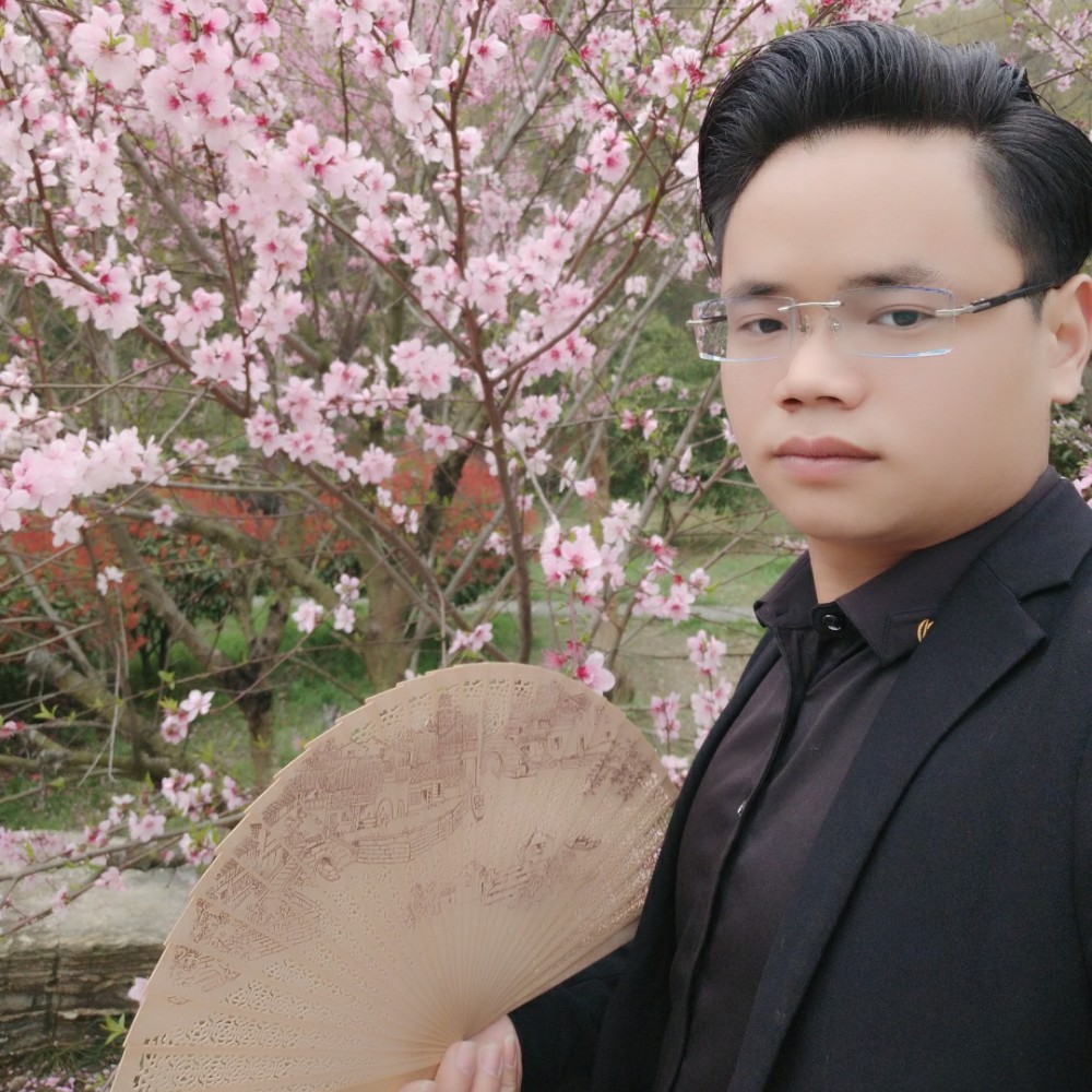 散落漫天回忆的的照片