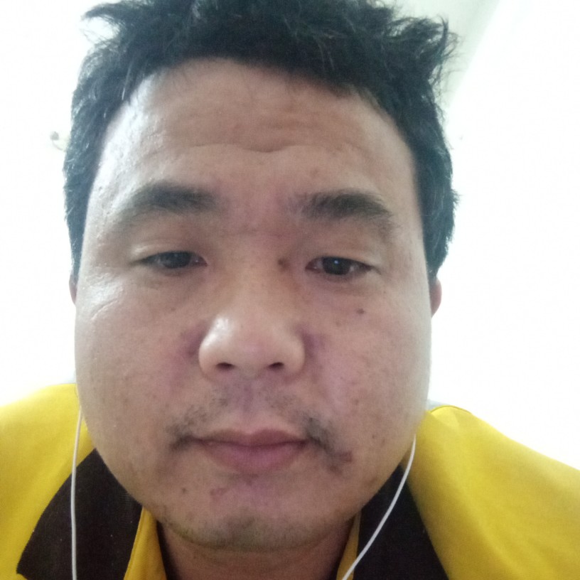 不会说话的胖子的照片