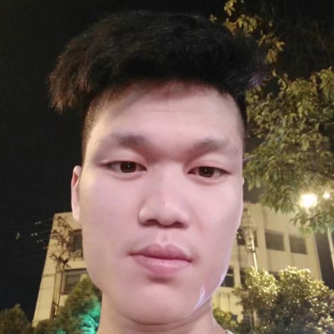 鲤鱼蹙眉溪流的照片