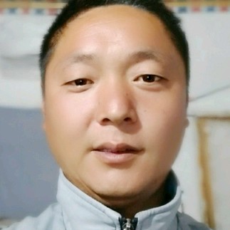嚓茶有专注的照片
