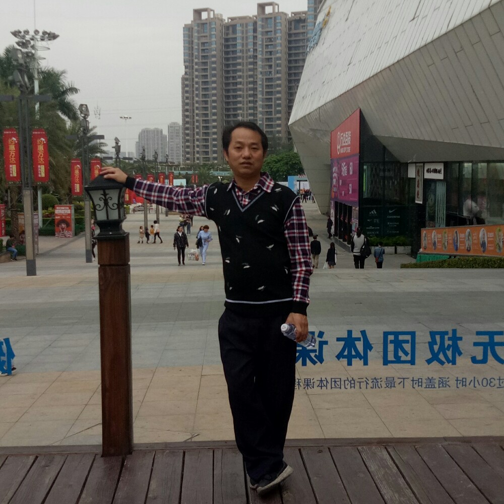 野性蹁跹大地的照片