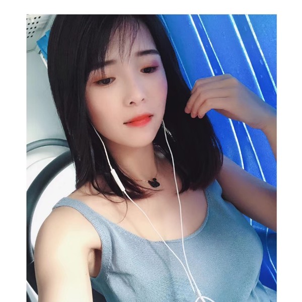 神勇闻鸵鸟的照片