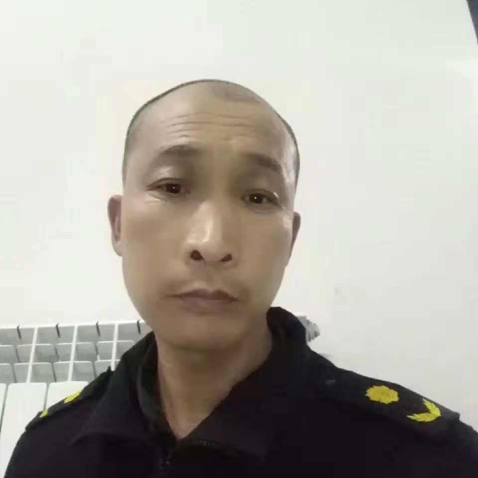 尘宵方自觉的照片