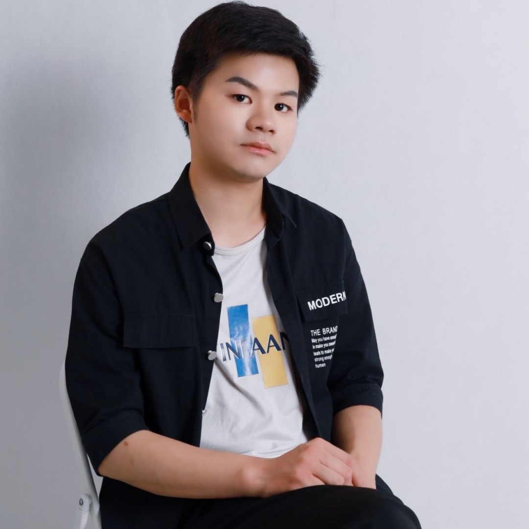 时尚浅吻忘忧的照片