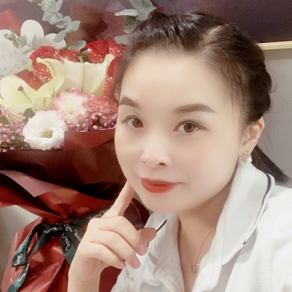 安妮姐姐的照片