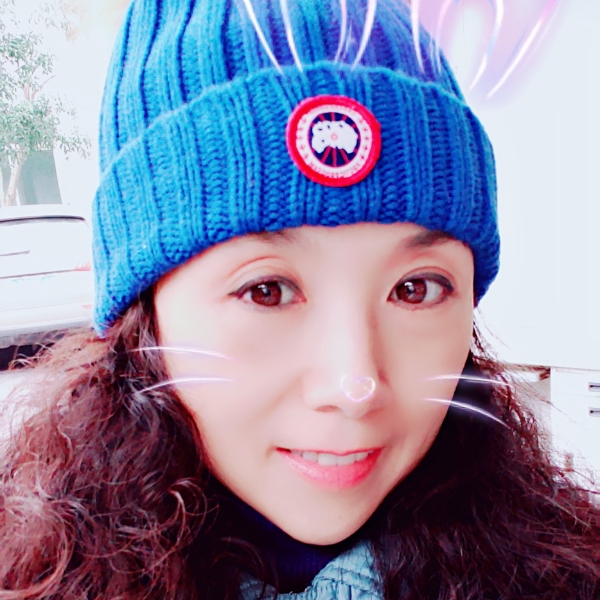 忧虑金针菇的照片