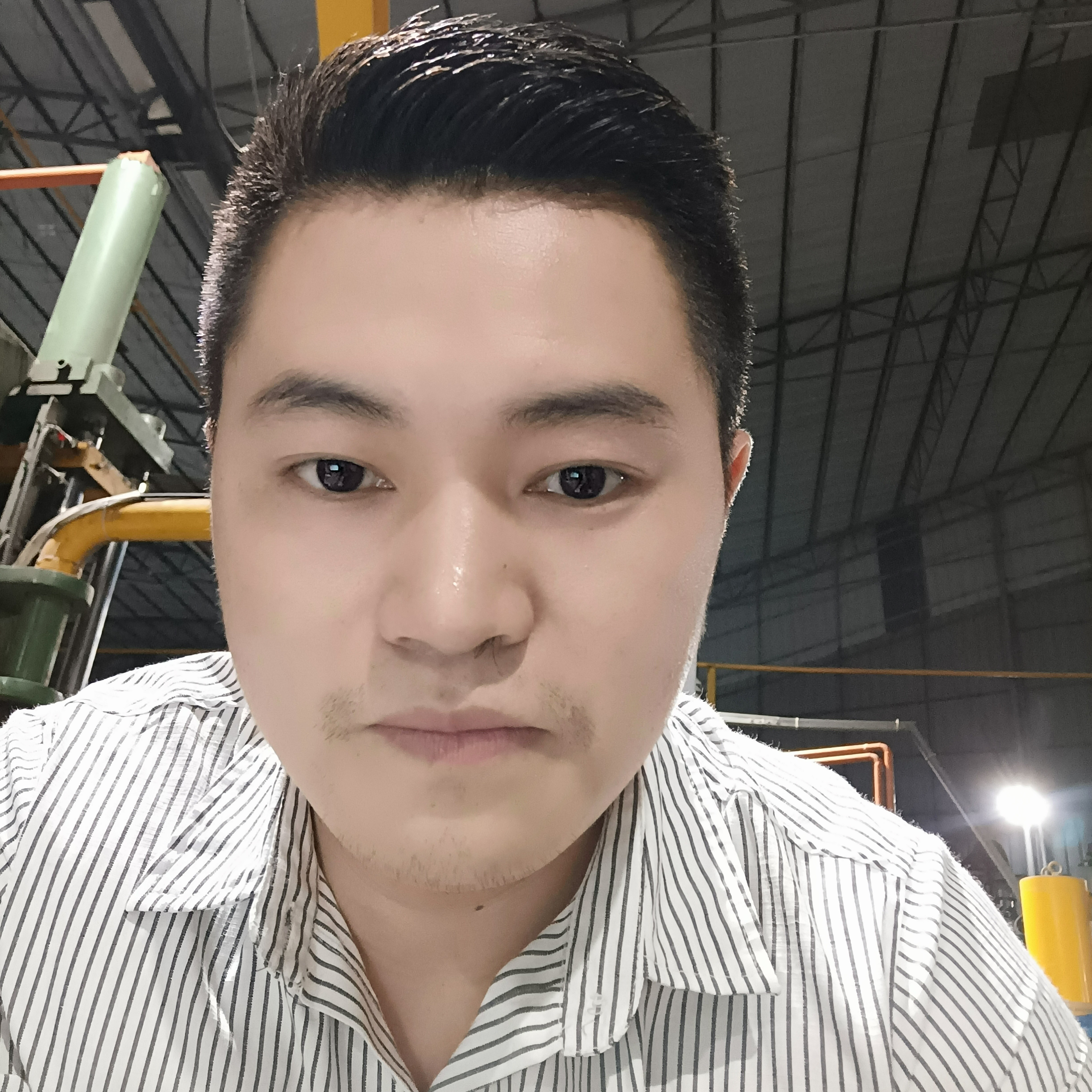 眼睛大蹁跹情动的照片