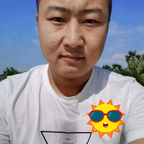 洪厝里最靓的仔的照片