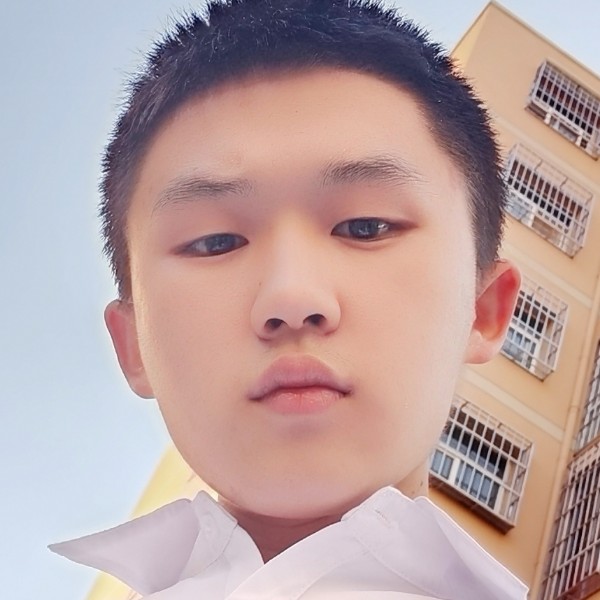 风趣蹙眉音响的照片