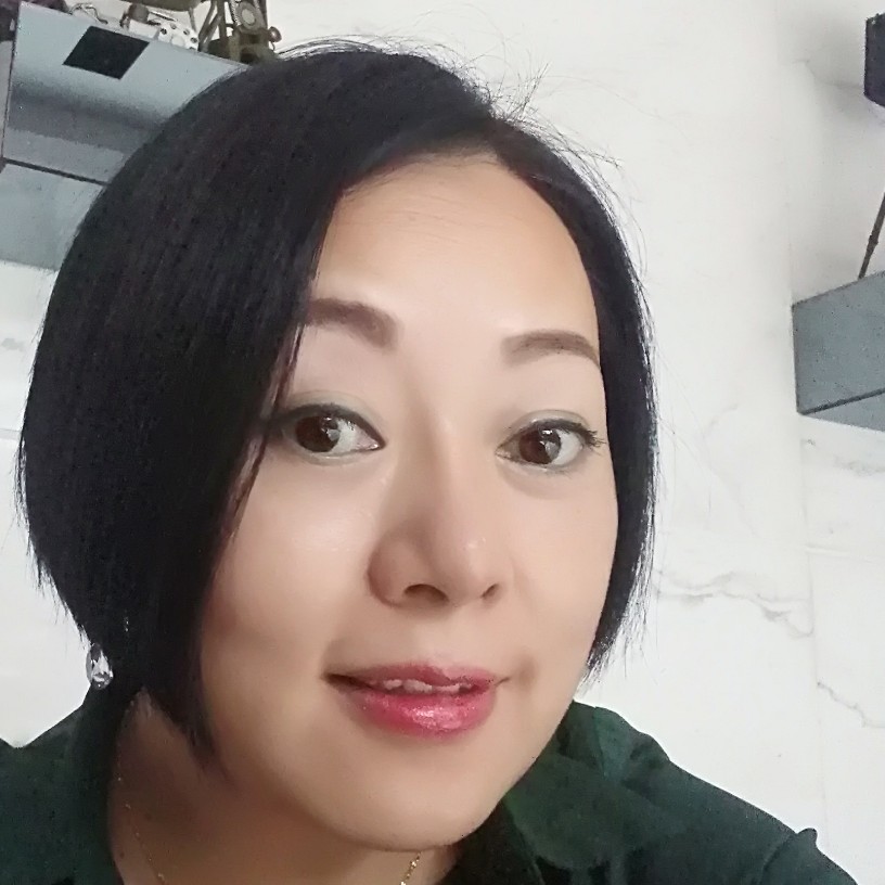 直率秋月的照片