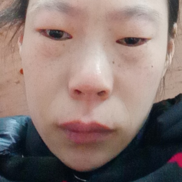 胡萝卜笑清爽的照片
