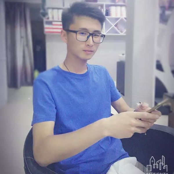 不干涉生活的照片