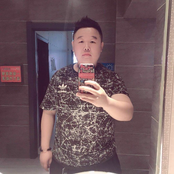上京小胖的照片
