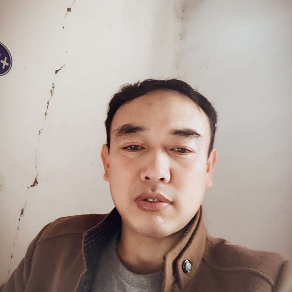 缱绻相许虚心的照片