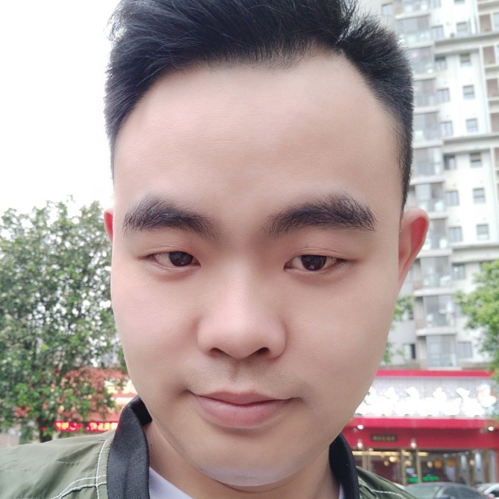 害羞热狗的照片