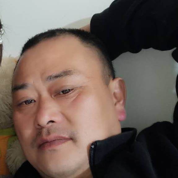 酷炫耳机的照片