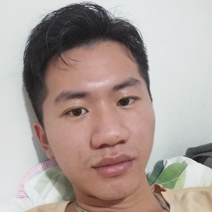 无聊得小哥哥的照片