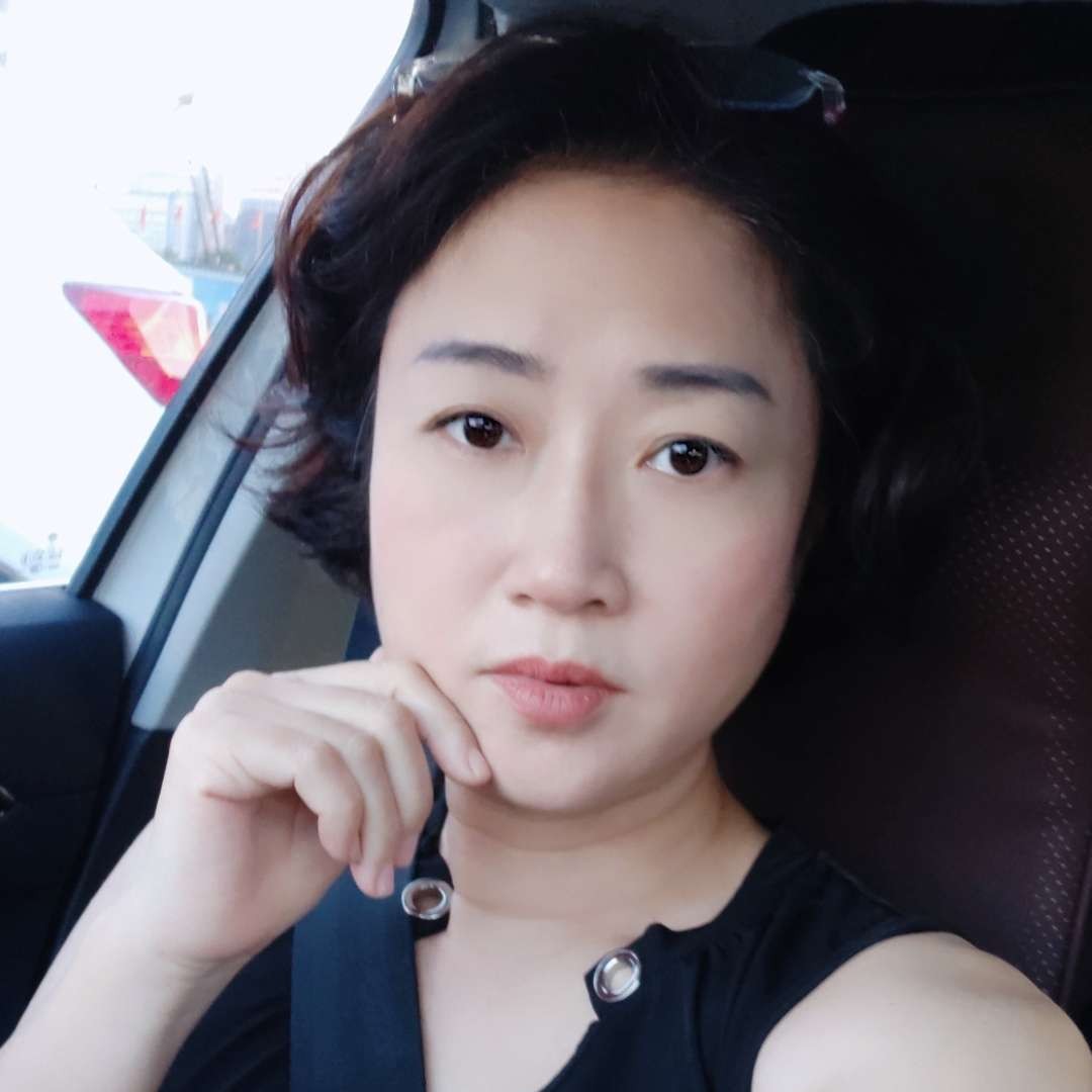 纯情爱浮波的照片