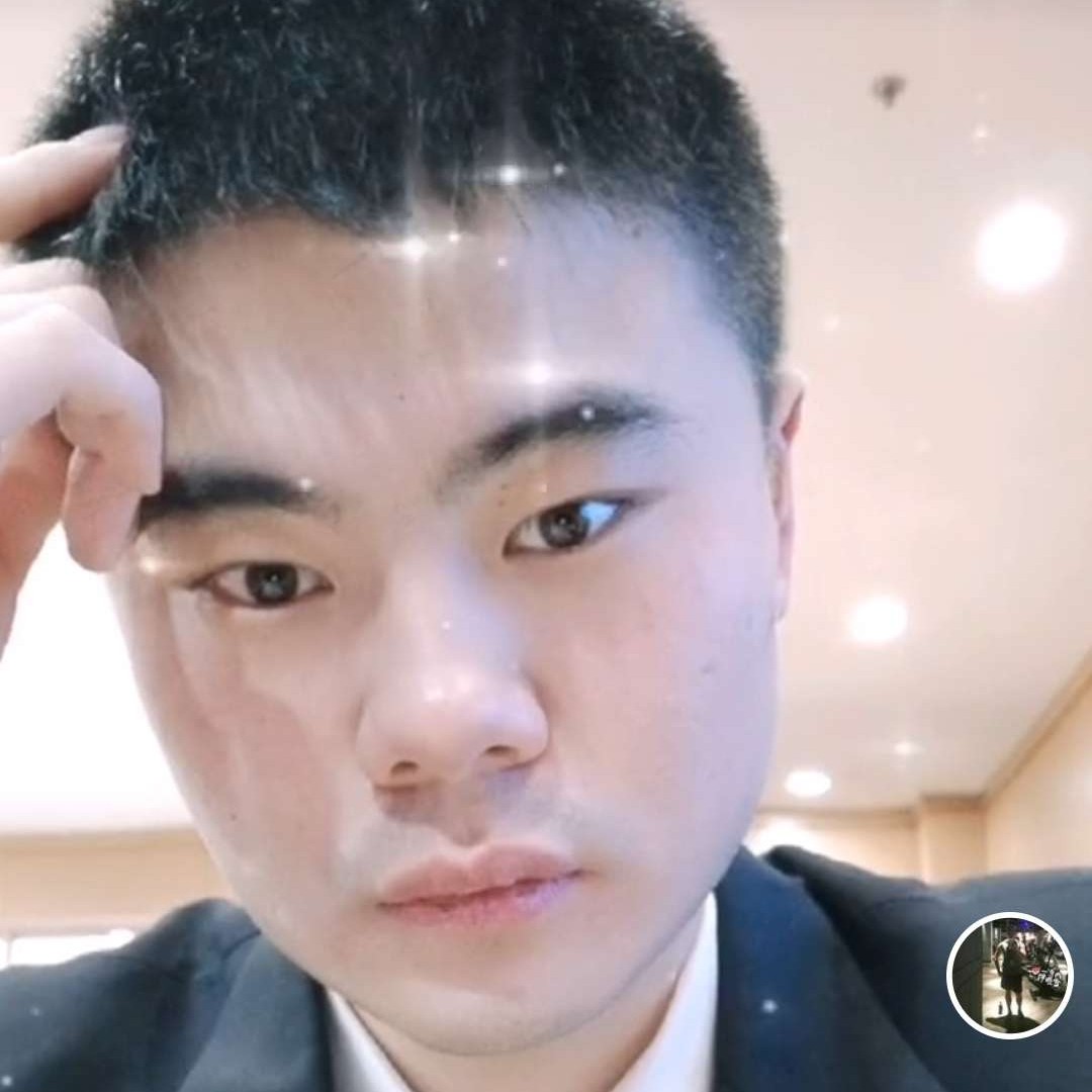朱阳阳泡泡的照片