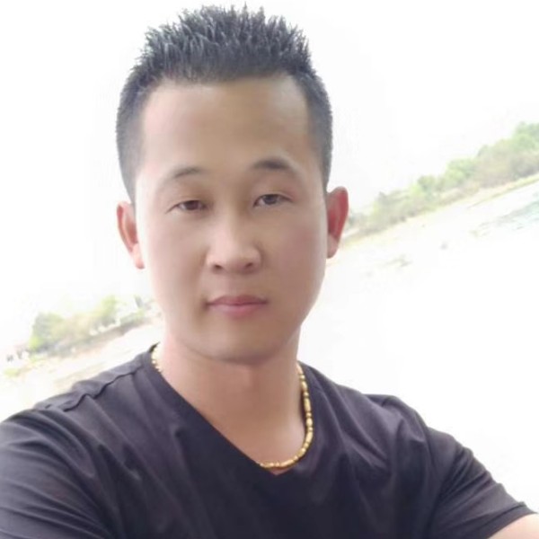 没人疼、抱自己的照片