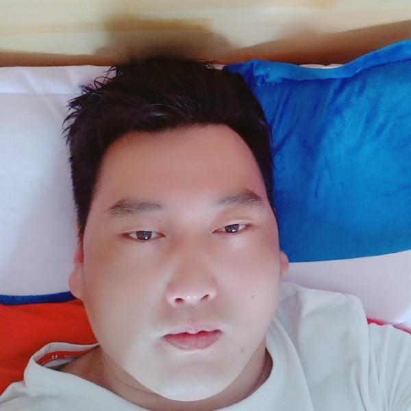 洛尘体贴的照片