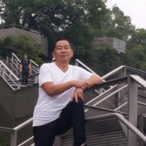 江兴的照片