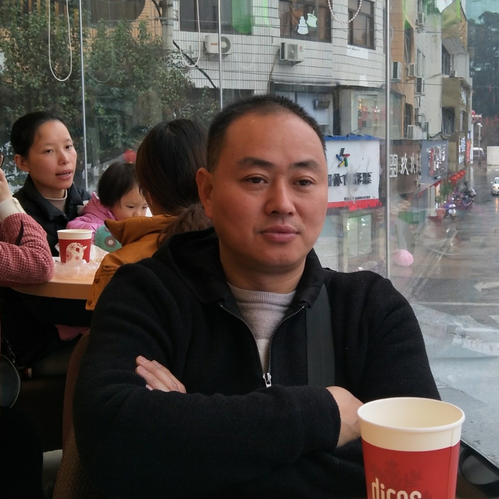 儿行千里母担忧。的照片