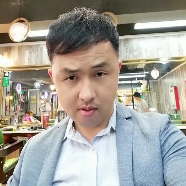 健康改变大象的照片
