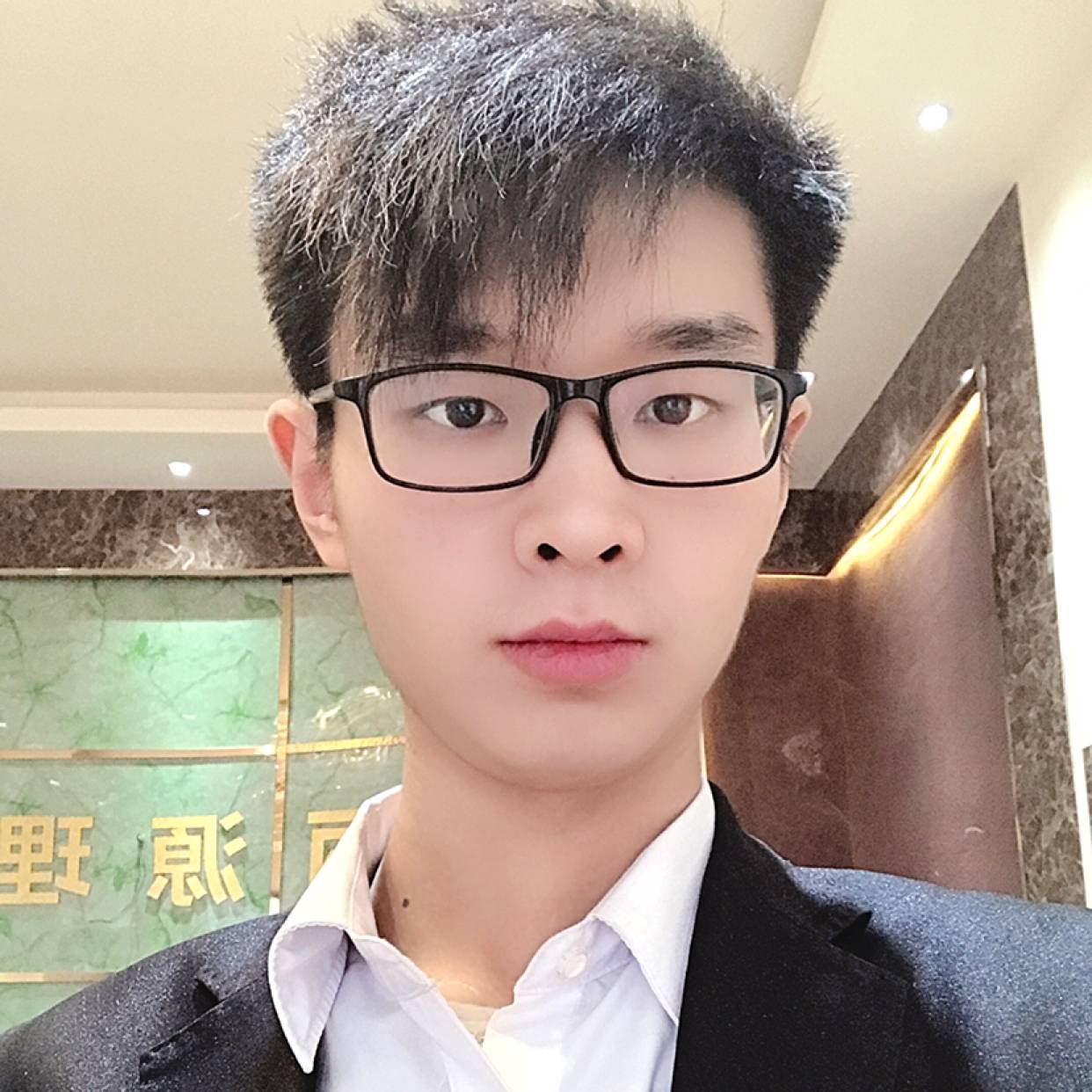人生于此的照片