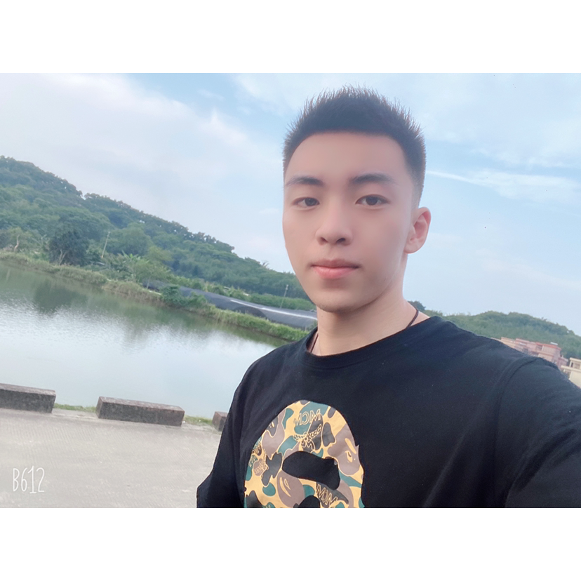 年轻的小笼包的照片