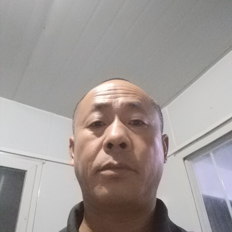 单身凝眸煎饼的照片