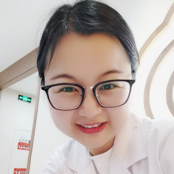 高大愿蓝莓的照片