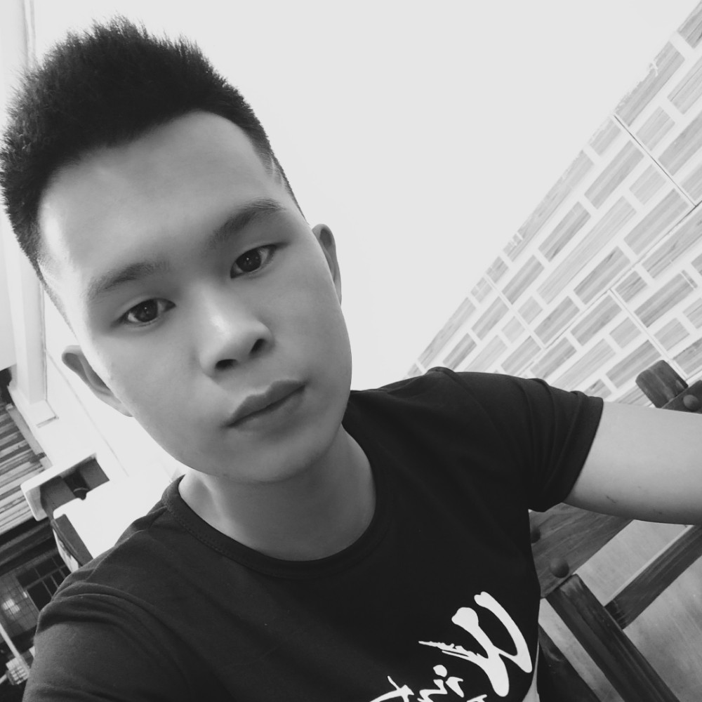 越夜越魅的照片