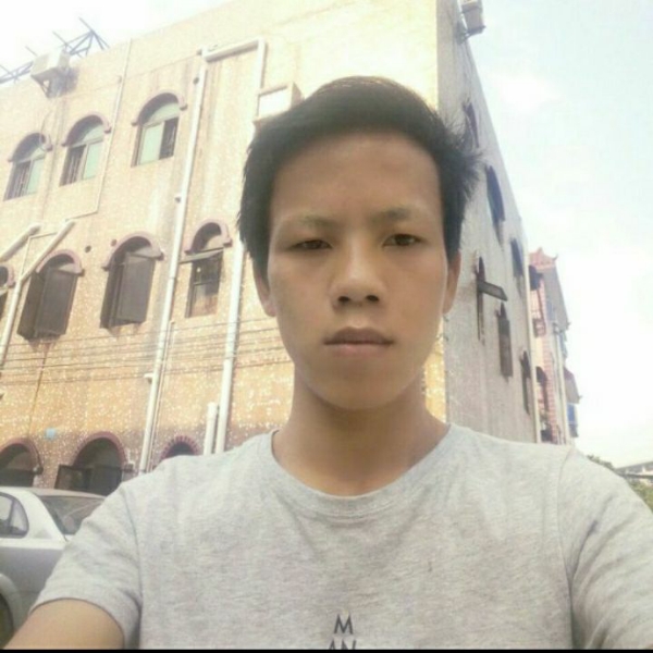 清秀回眸往事的照片