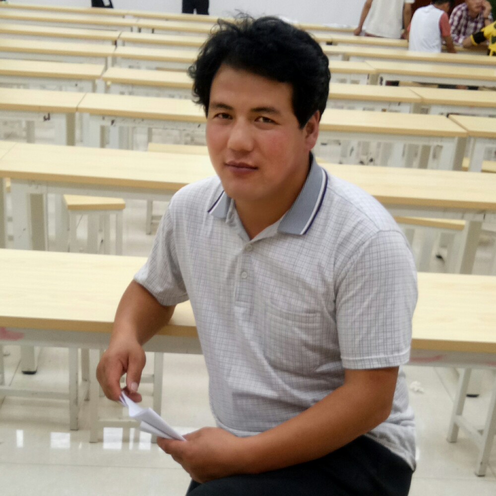 虚幻倾心高山的照片