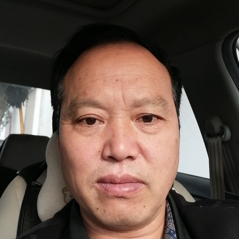 青衣冷傲雪的照片